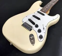 FENDER JAPANST72-55 SERIAL