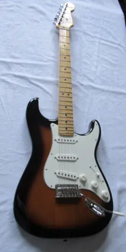 STRATOCASTER SSS 70TH