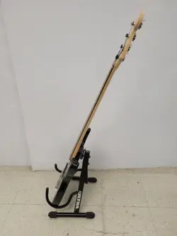 FENDER PRECISSION BASS