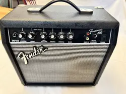 FENDER FRONTMAN 15G-8 WATT GUITAR AMP-TYPE PR 495 - GREAT  CONDITION 