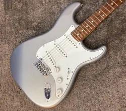 FENDER PLAYER STRATOCASTER SILVER USED ELECTRIC GUITAR