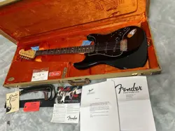 ADE STRATOCASTER