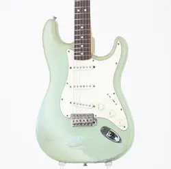 62 VINTAGE STRATOCASTER