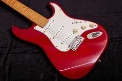 FENDER AMERICAN DELUXE STRATOCASTER ASH MOD RED DN823240 3.83KG