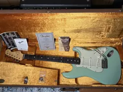 ELECTRIC GUITAR FENDER CUSTOM SHOP 1960 STRATOCASTER DAPHNE BLUE NOS 2009