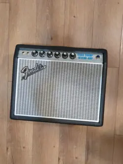 68 CUSTOM VIBRO-CHAMP