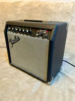 FENDER - FRONTMAN 15G 15 W GUITAR COMBO AMP WITH POWER CORD