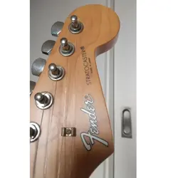 FENDER JAPAN STRATOCASTER NO.LG925