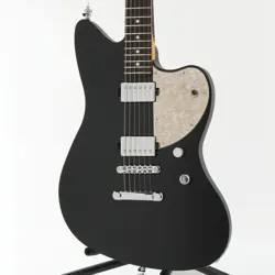 FENDER MADE IN JAPAN ELEMENTAL JAZZMASTER