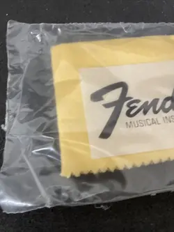 FENDER GUITAR POLISHING