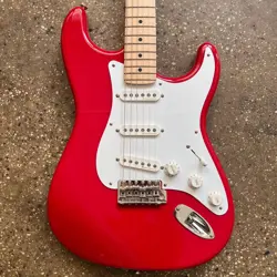 FENDER ERIC CLAPTON STRATOCASTER 2022 - TORINO RED