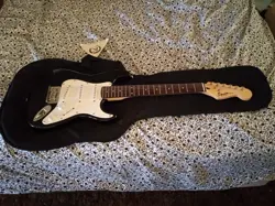 MINI STRATOCASTER WITH