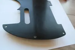 PICKGUARD USA HOLE