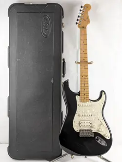 FENDER STRATOCASTER 2001 USA BLACK W/ SEYMOUR DUNCAN & HARD CASE (EC3035563)