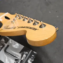 LARGE HEADSTOCK GUITAR