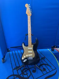 FENDER AMERICAN ULTRA STRATOCASTER LEFT-HANDED - TEXAS TEA MAPLE
