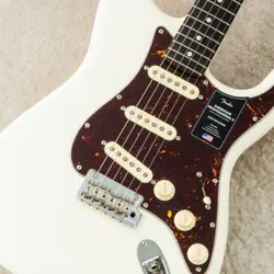 FENDER: AMERICAN PROFESSIONAL II STRATOCASTER -OLYMPIC WHITE-