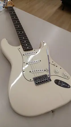 FENDER MEXICO STANDARD STRATOCASTER USED 2 ELECTRIC GUITAR