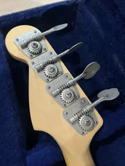 FENDER PRECISION BASS GUITAR  VERY OLD