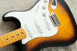 FENDER / FSR MADE IN JAPAN TRADITIONAL II 50S STRATOCASTER -2 TONE SUNBURST