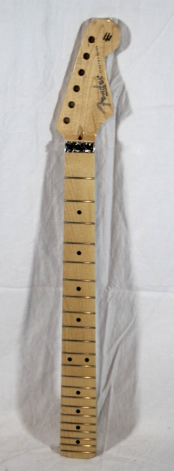 FENDER W/LOCKING NUT OVAL SHAPE REPLACEMENT STRATOCASTER NECK - MAPLE 22 FRETS