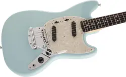 FENDER JAPAN TRADITIONAL 60S MUSTANG   DAPHNE BLUE