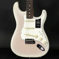FENDER PLAYER II STRATOCASTER   CHAMBERED ASH WHITE BLONDE