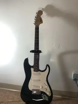 STRATOCASTER LL