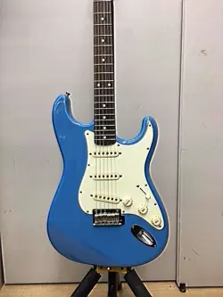 60 STRAT CASTER