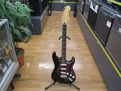 FENDER HYBRID II STRATOCASTER GUITAR