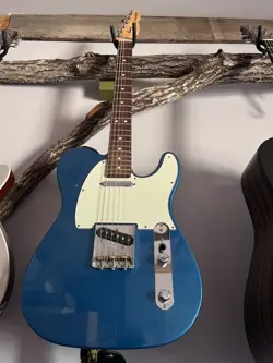 BLUE FENDER TELECASTER