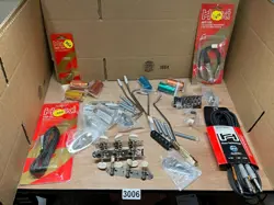 FUN LOT OF  GUITAR VINTAGE  PROJECT PARTS-UNTESTED JAPAN FENDER USA -3006