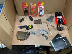 FUN LOT OF  GUITAR VINTAGE  PROJECT PARTS-UNTESTED JAPAN FENDER USA -3005