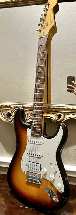 SQUIER BY FENDER USB STRATOCASTER ELECTRIC GUITAR READ DESCRIPTION