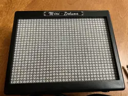 FENDER MINI-DELUXE AMP MD-20 9V DC