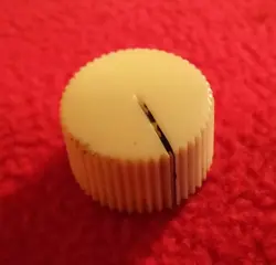 VINTAGE 60'S BLONDE FENDER AMP KNOBS- REAL VINTAGE PARTS, NOT REISSUE 