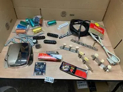 FUN LOT OF  GUITAR VINTAGE  PROJECT PARTS-UNTESTED JAPAN FENDER USA -3010