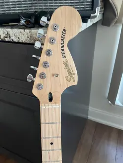 GUITAR WITH FRONTMAN