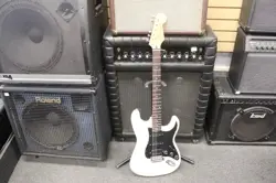 VINTAGE SQUIER BY FENDER 1984-1987 MADE IN JAPAN SERIES STRATOCASTER ROSEWOOD