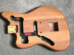GUITAR BODY LEFT