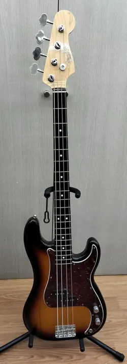 FENDER JAPAN HERITAGE 60S P BASS RW 3TS ELECTRIC BASE