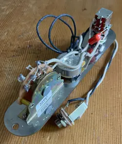 COIL SPLIT -PLATE/KNOBS