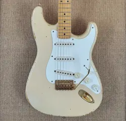 KAYE STRATOCASTER CUNETTO
