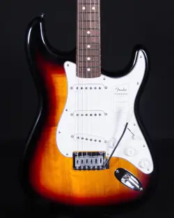 FENDER STANDARD STRATOCASTER, LAUREL FB, 3-COLOR SUNBURST