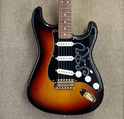 2020 FENDER AMERICAN ORIGINAL STEVIE RAY VAUGHAN STRATOCASTER - WITH CASE + COA