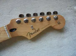 FENDER PLAYERS STRATOCASTER STRAT NECK AND TUNERS MAPLE BOARD 22 FRETS BEAUTY