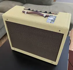 CUSTOM MOJOTONE