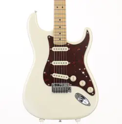FENDER PLAYER PLUS STRATOCASTER OLYMPIC PEARL