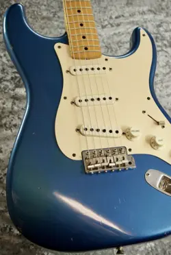 FENDER CUSTOM SHOP 1956 STRATOCASTER RELIC USED ALDER W/HARD CASE