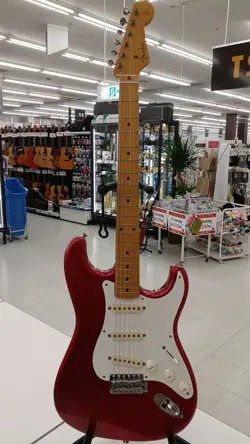 FENDER JAPAN ST57-53 CAR USED ELECTRIC GUITAR